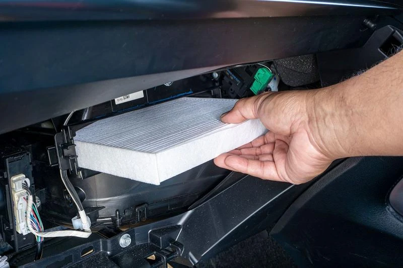 Замена салонного фильтра