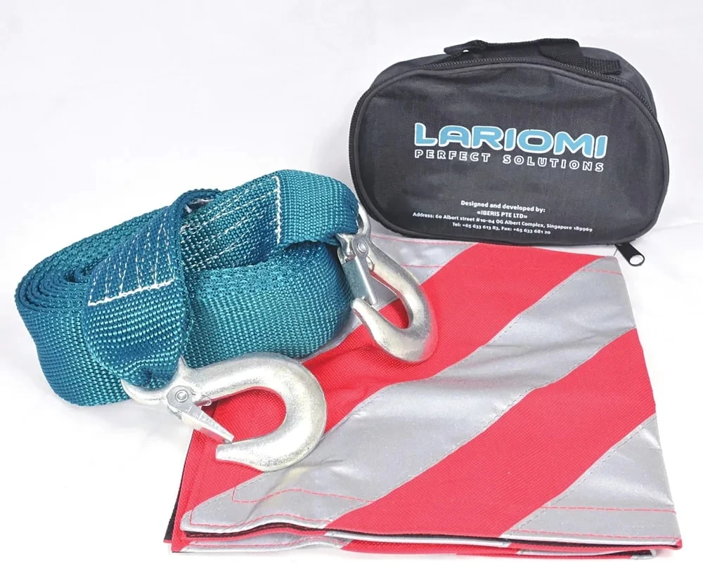 Буксировочный трос 3Т 4м LARIOMI LTR03002