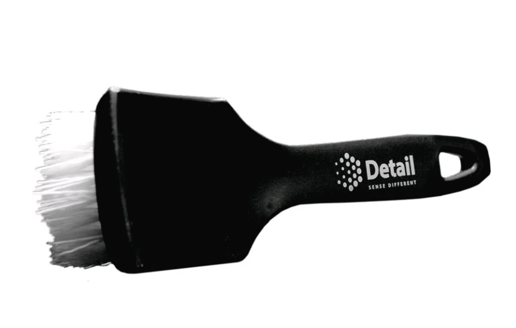 Щетка для очистки дисков и автомобильный арок 20см DETAIL DT0236